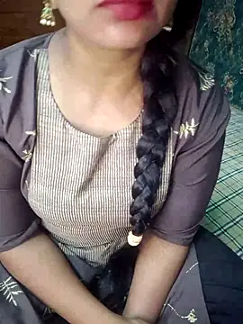 Snapshot of Shalini_telugu09 chatting on July 19, 2026, 3:31 pm Shalini telugu09 online show from July 19, 2026, 3:31 pm