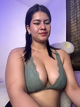 Saanvi21 online show from March 22, 2025, 4:47 pm