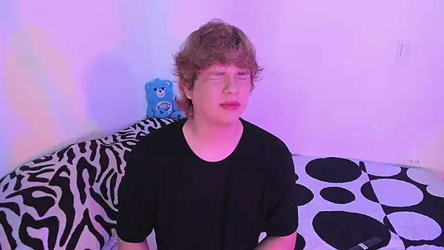 adam angelssss online show from February 8, 2026, 4:10 am