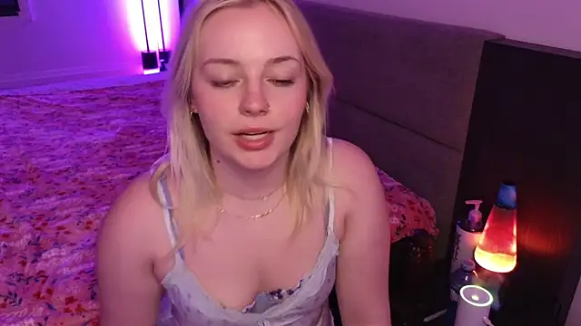 Snapshot of margot_robbie7 chatting on June 4, 2026, 12:48 am margot robbie7 online show from June 4, 2026, 12:48 am