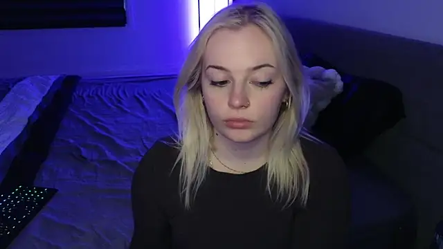 Snapshot of margot_robbie7 chatting on April 27, 2026, 12:08 am margot robbie7 online show from April 27, 2026, 12:08 am