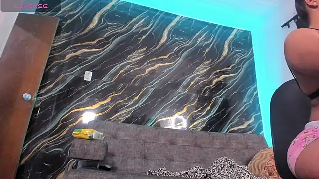 Snapshot of Kattysoto chatting on April 4, 2026, 5:14 am Kattysoto online show from April 4, 2026, 5:14 am