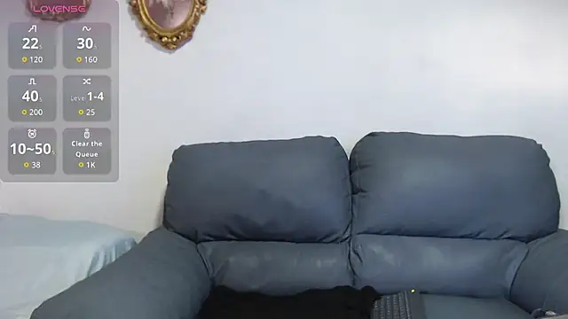 Christian Musclet4 online show from October 6, 2025, 8:53 pm