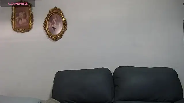 Christian Musclet4 online show from October 4, 2025, 3:57 pm