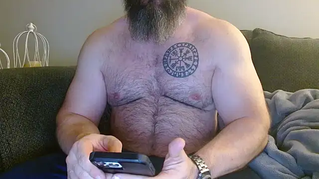 Snapshot of Golgara chatting on October 15, 2025, 4:11 am Golgara online show from October 15, 2025, 4:11 am