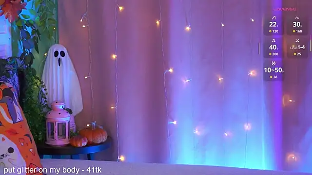 EvaMossi online show from October 25, 2025, 5:50 am