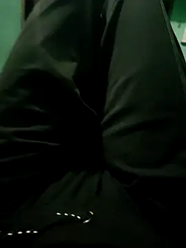 royall queen online show from March 22, 2025, 5:41 pm