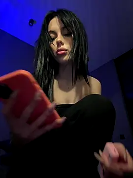 Snapshot of Leya_Foxhall chatting on November 12, 2025, 11:19 pm Leya Foxhall online show from November 12, 2025, 11:19 pm