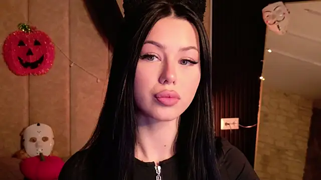 Snapshot of Leya_Foxhall chatting on October 30, 2025, 10:35 am Leya Foxhall online show from October 30, 2025, 10:35 am