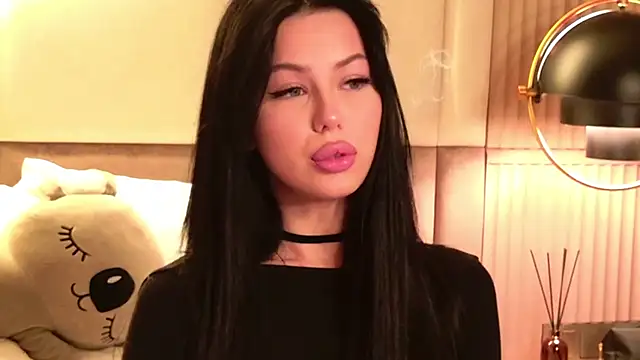 Snapshot of Leya_Foxhall chatting on November 24, 2025, 11:10 am Leya Foxhall online show from November 24, 2025, 11:10 am