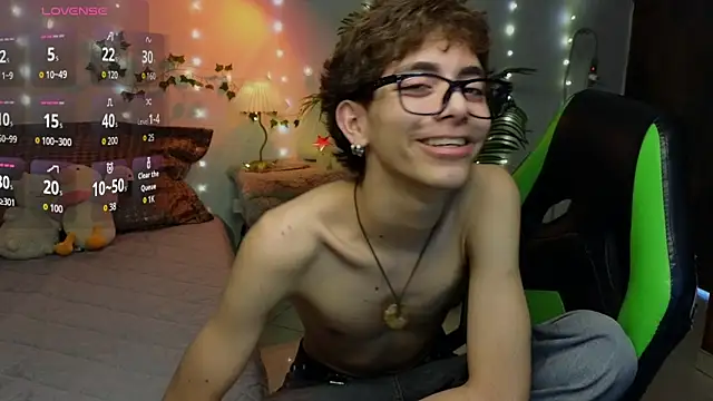 Snapshot of Matty_Sparkk chatting on April 20, 2026, 12:52 pm Matty Sparkk online show from April 20, 2026, 12:52 pm