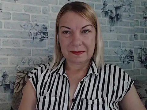 Lillia Ray online show from September 9, 2025, 5:28 am