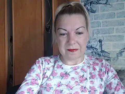 Lillia Ray online show from May 14, 2026, 7:16 am