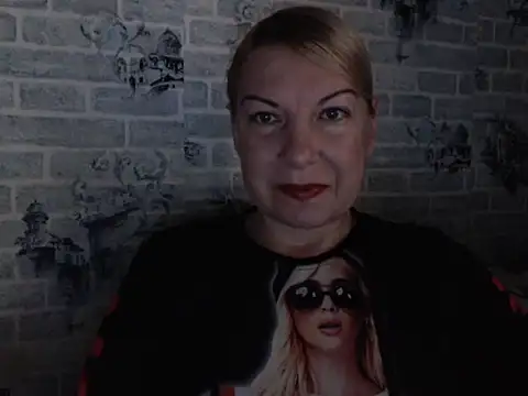 Lillia Ray online show from October 19, 2025, 6:16 am