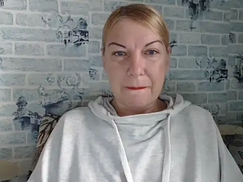 Lillia Ray online show from October 6, 2025, 9:54 am