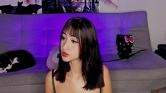 pauline rouge online show from October 22, 2025, 12:43 am