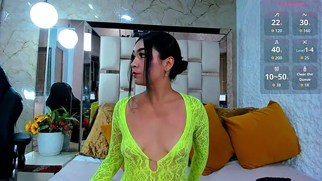 keylamillerr online show from September 23, 2025, 5:09 pm