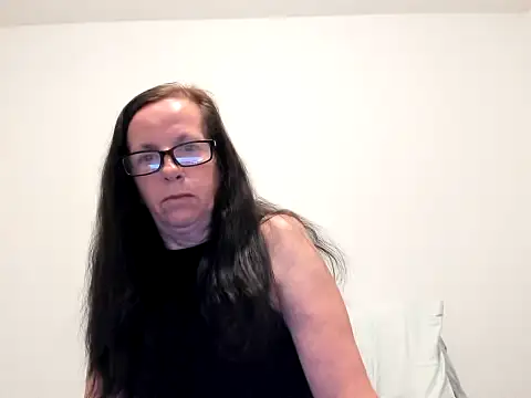 peachgoddess online show from March 15, 2026, 5:25 am