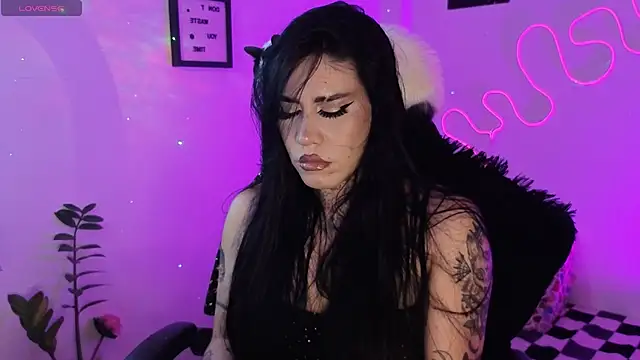 AnfisaLetyagho online show from January 8, 2026, 10:38 pm