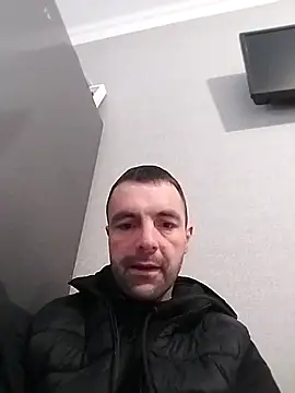 Snapshot of MaksDzubaV chatting on March 29, 2026, 6:48 am MaksDzubaV online show from March 29, 2026, 6:48 am