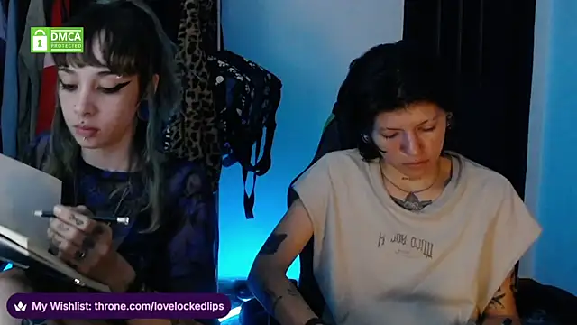 lovelockedlips online show from May 28, 2026, 3:25 am