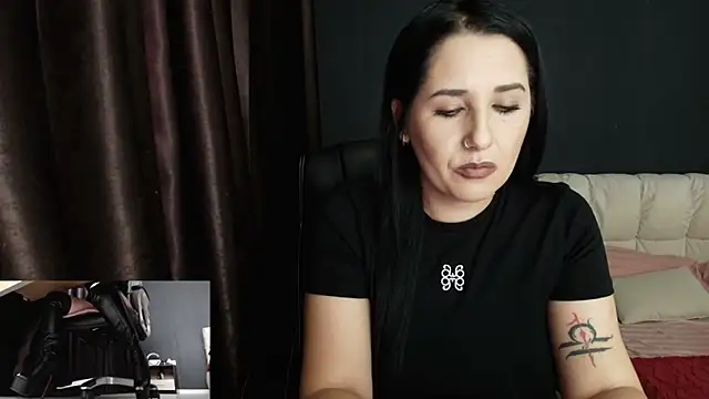 missdyaa online show from September 14, 2025, 9:48 pm