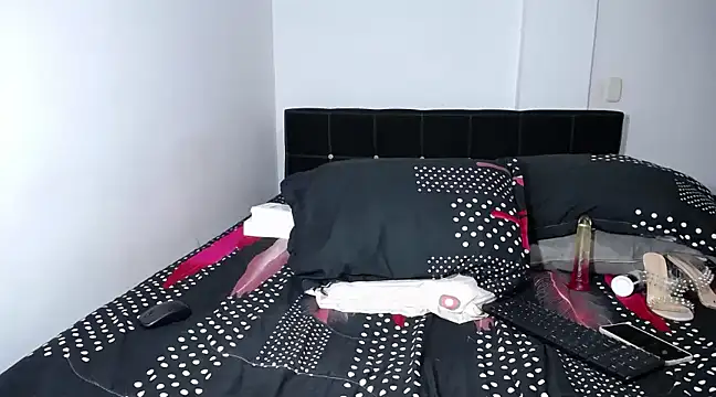 Snapshot of Lia_Liaa chatting on March 19, 2025, 12:15 am Lia Liaa online show from March 19, 2025, 12:15 am