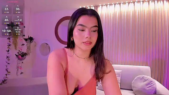 CandaseRussell online show from October 13, 2025, 12:45 am