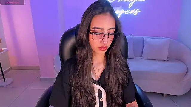 LarisaSmirnov online show from October 14, 2025, 3:51 am