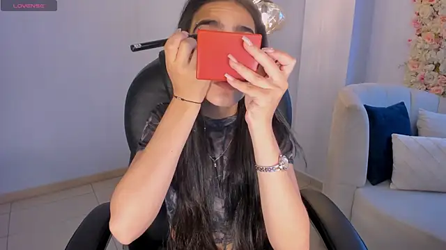 LarisaSmirnov online show from November 7, 2025, 4:28 am