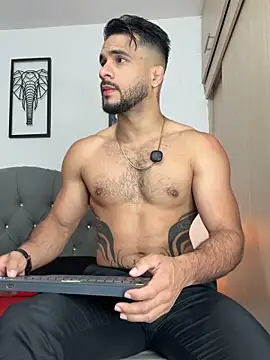 Maximiliano ford online show from November 8, 2025, 10:41 am