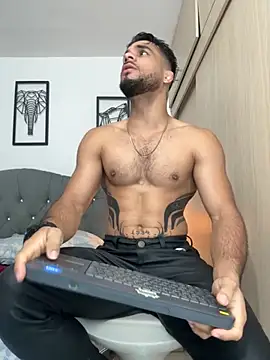 Snapshot of Maximiliano_ford chatting on September 21, 2025, 10:42 am Maximiliano ford online show from September 21, 2025, 10:42 am