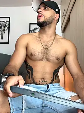 Maximiliano ford online show from October 11, 2025, 10:38 am