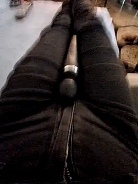 Snapshot of naturliebe chatting on April 15, 2026, 6:52 am naturliebe online show from April 15, 2026, 6:52 am