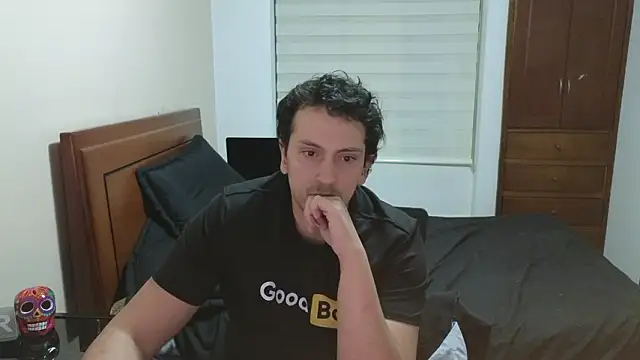 Snapshot of hardaftercum chatting on February 5, 2026, 2:51 am hardaftercum online show from February 5, 2026, 2:51 am