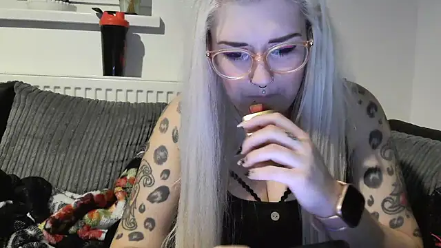 Sizzling Indie36 online show from October 12, 2025, 9:38 pm