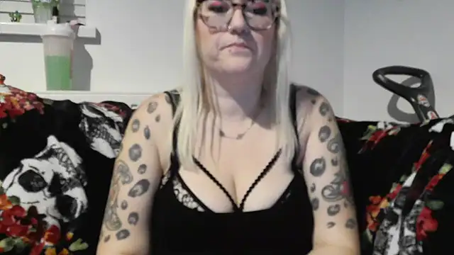 Sizzling Indie36 online show from November 10, 2025, 5:40 pm