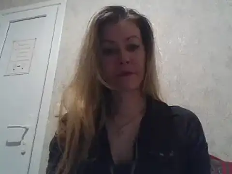 Snapshot of Eva_Neon chatting on March 16, 2025, 7:38 pm Eva Neon online show from March 16, 2025, 7:38 pm