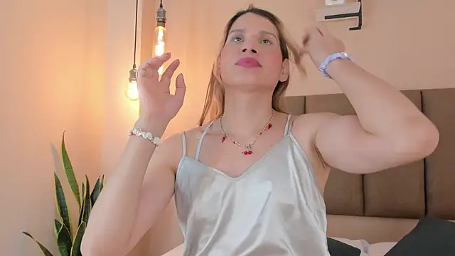 honeygray02 online show from October 15, 2025, 12:24 pm