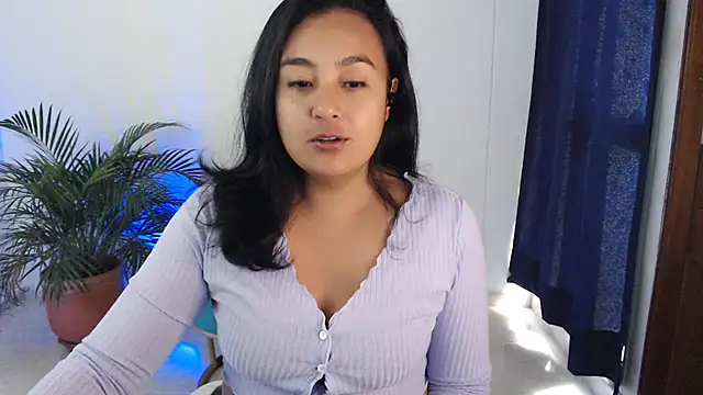 Snapshot of Themagicpotion chatting on July 8, 2026, 4:18 pm Themagicpotion online show from July 8, 2026, 4:18 pm