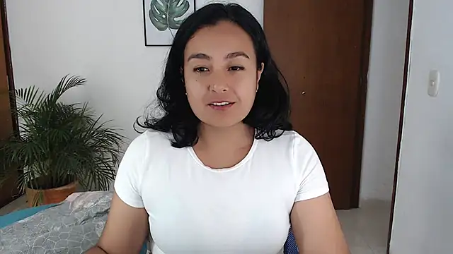 Themagicpotion online show from May 13, 2026, 5:53 pm