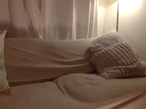 Snapshot of Miss_Dior_uk chatting on March 20, 2025, 11:02 pm Miss Dior uk online show from March 20, 2025, 11:02 pm