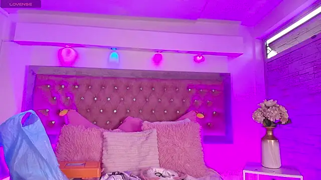 Snapshot of Andy_Leex chatting on February 27, 2026, 8:52 pm Andy Leex online show from February 27, 2026, 8:52 pm