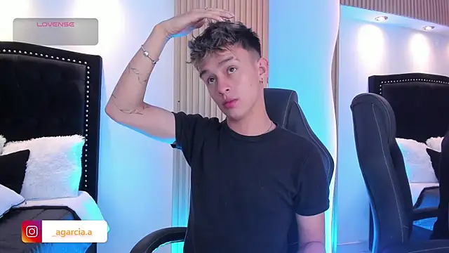 LiamWildx20 online show from May 28, 2026, 4:20 am