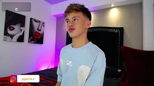 Snapshot of LiamWildx20 chatting on March 10, 2026, 5:00 am LiamWildx20 online show from March 10, 2026, 5:00 am