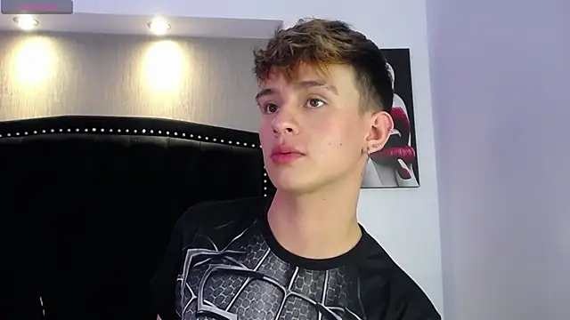 Snapshot of LiamWildx20 chatting on March 20, 2026, 11:17 pm LiamWildx20 online show from March 20, 2026, 11:17 pm