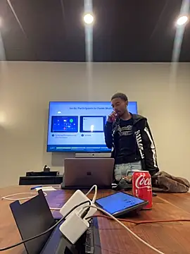 Snapshot of 9blk chatting on March 25, 2026, 6:40 pm 9blk online show from March 25, 2026, 6:40 pm