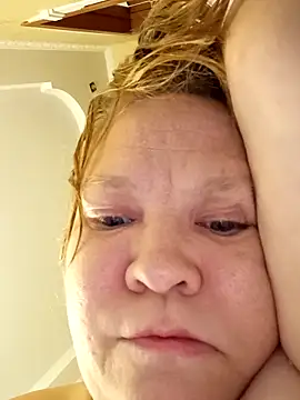 Snapshot of -LOLALEY- chatting on October 19, 2025, 4:54 pm -LOLALEY- online show from October 19, 2025, 4:54 pm