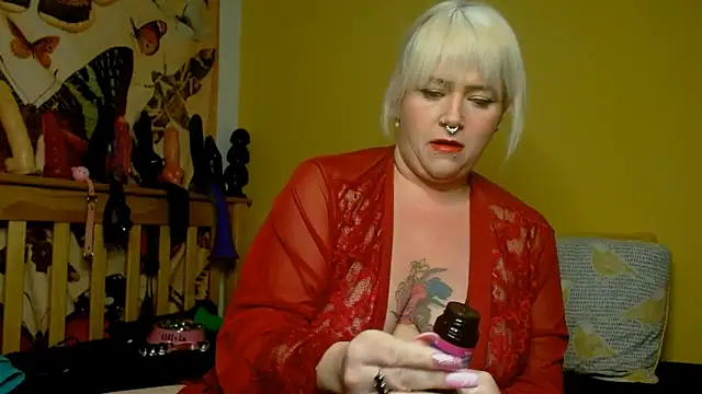 Snapshot of FilthyCuteOlivia chatting on December 17, 2025, 9:20 pm FilthyCuteOlivia online show from December 17, 2025, 9:20 pm