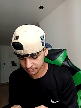 Snapshot of 317894 chatting on February 20, 2026, 5:15 pm 317894 online show from February 20, 2026, 5:15 pm